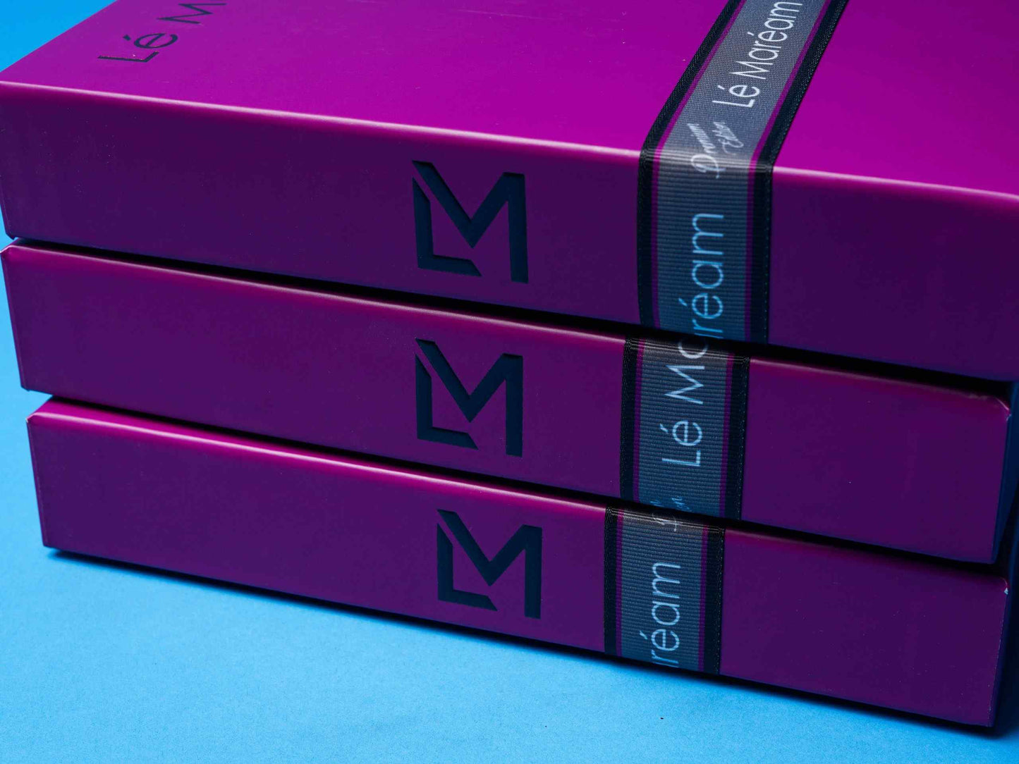 EXCLUSIVE BOX "Premium Edition"