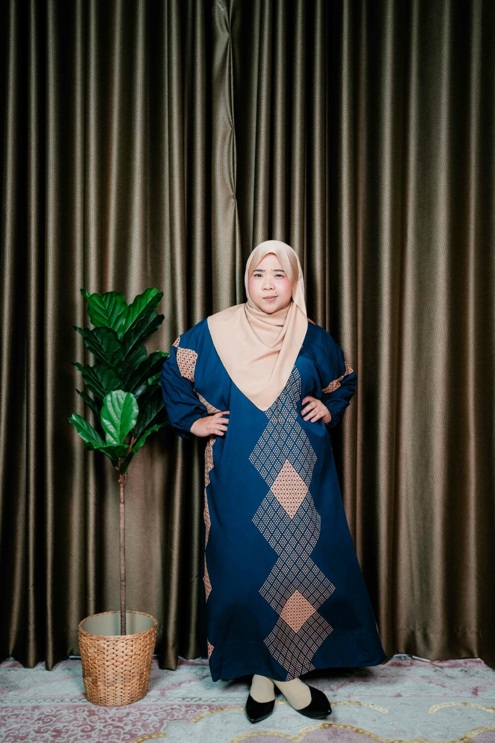 ZULEIKA (General Defects) - Image 4